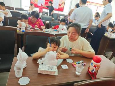 倡新时代婚育文化，筑家庭和谐幸福——健康咨询服务在行动